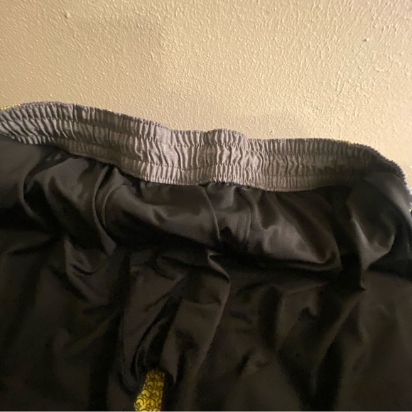 Hurley Men's Hawaiian Pineapples Lined Shorts Multicolor Size L Drawstring Swim - Picture 8 of 8